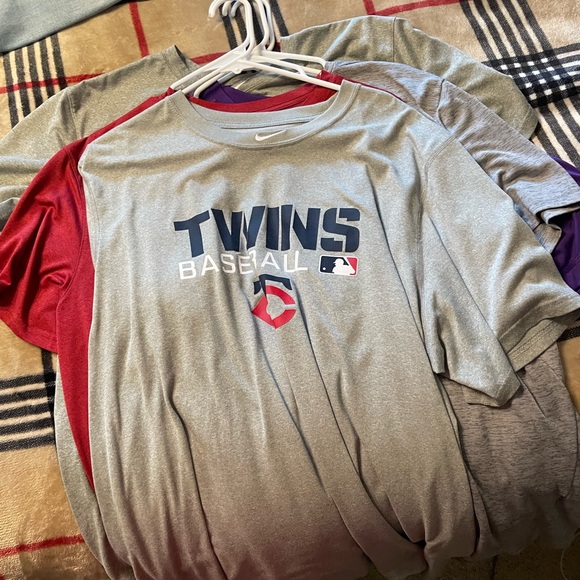 Numerous Nike baseball shirts MLB/College - Picture 4 of 7